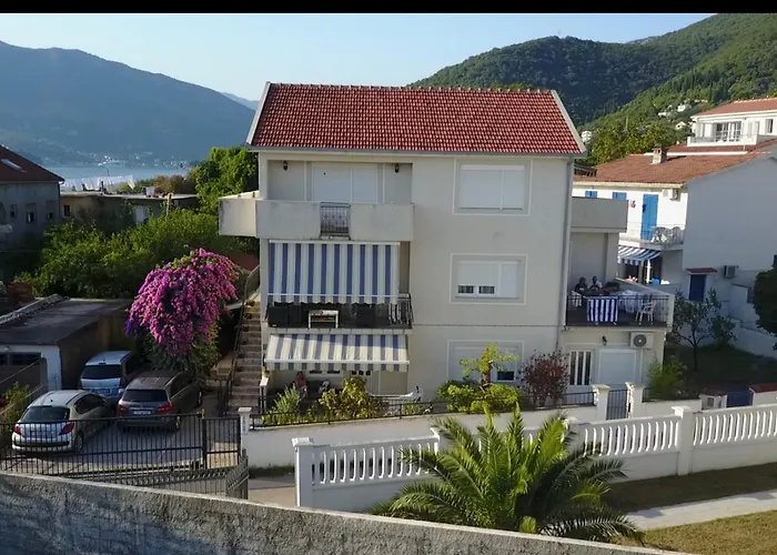 Apartments Pean